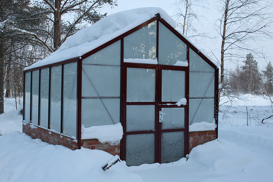 kasvihuoneen talvihuolto