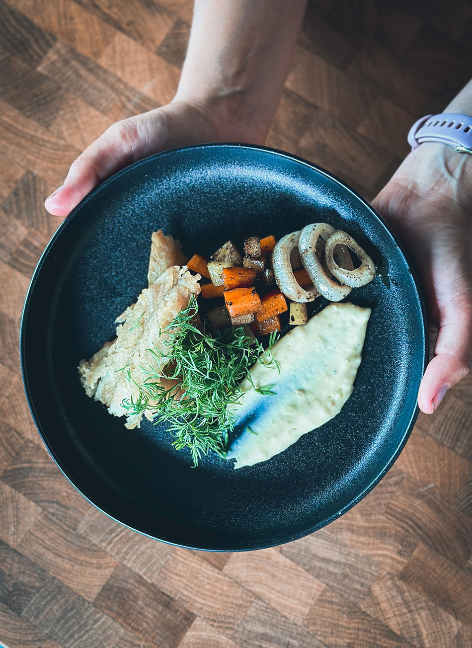 T ytel inen Haukikeitto Hauki Confit Karamellisoiduilla Juureksilla 