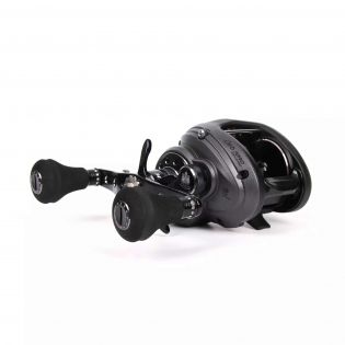 Lågprofilrulle Revo Toro Beast 61HS (vänster), Abu Garcia 