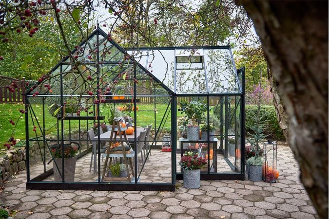 Halls Icon Gardenhouse 13 m² Musta