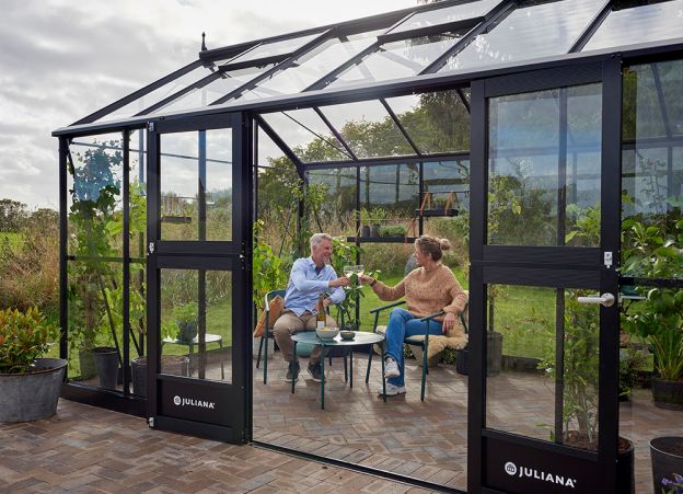 Modellväxthus Helsingfors Juliana Jubile 60 15,1 m² säkerhetsglas, svart