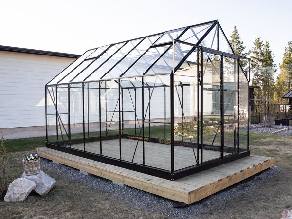 Kasvihuone Halls Magnum 11,5 m² turvalasilla, musta väri