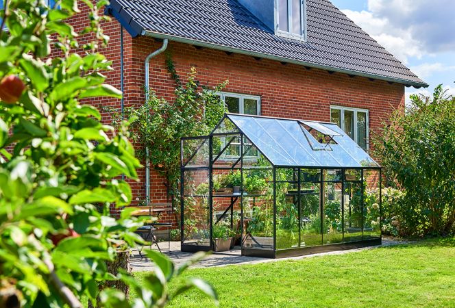 Växthus Halls Qube 6,4 m² säkerhetsglas, svart stomme